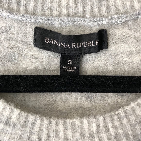 Like-New Merino Wool Blend Banana Republic Sweater - Picture 3 of 6